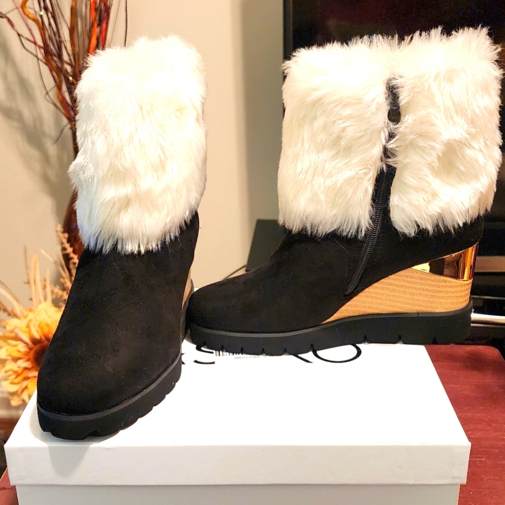 Black with white fur ankle wedges